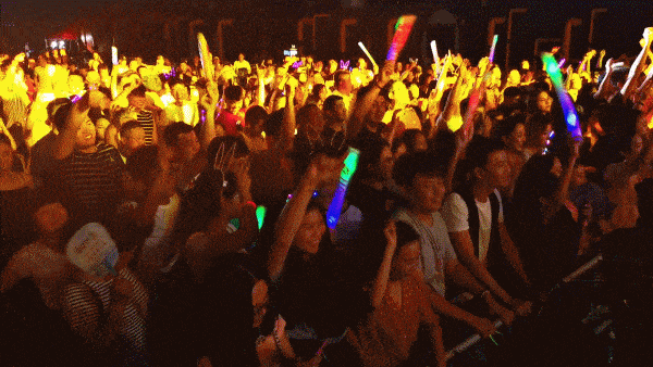 5da8c14c1a200b94d59c.gif